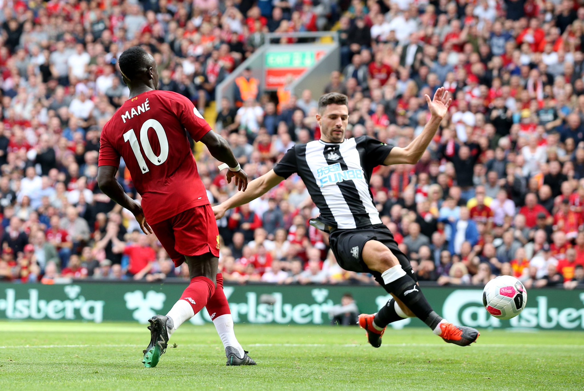 巨额资金 巨额资金